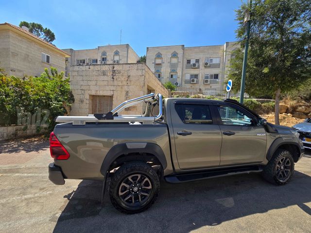 טויוטה היילקס