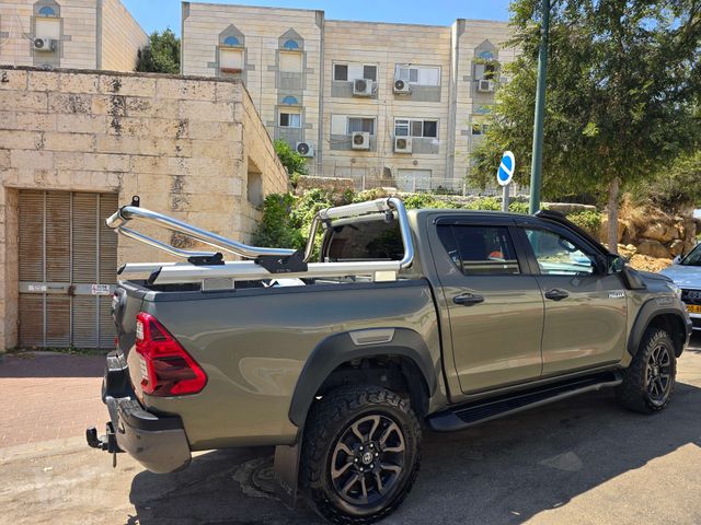 טויוטה היילקס
