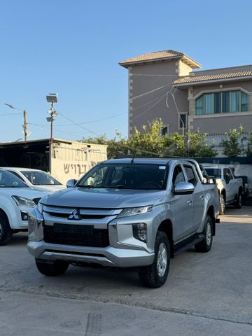 מודעת רכב מיצובישי טרייטון / L200