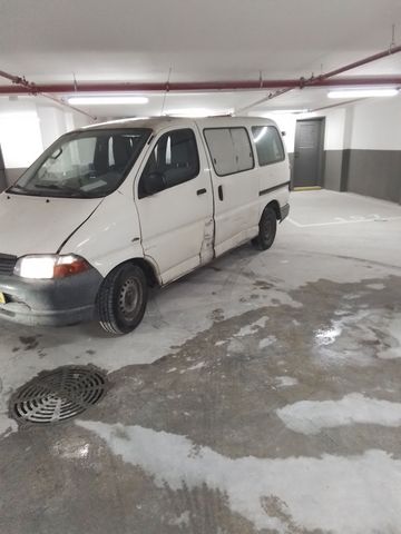 מודעת רכב טויוטה הייאס