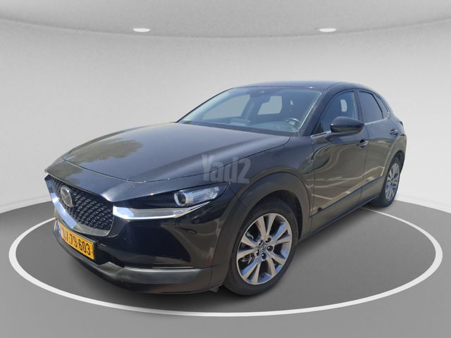 מודעת רכב מאזדה CX-30