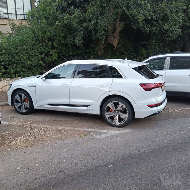 אאודי E-tron