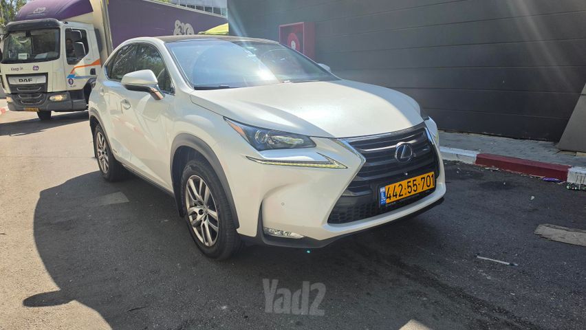 לקסוס NX
