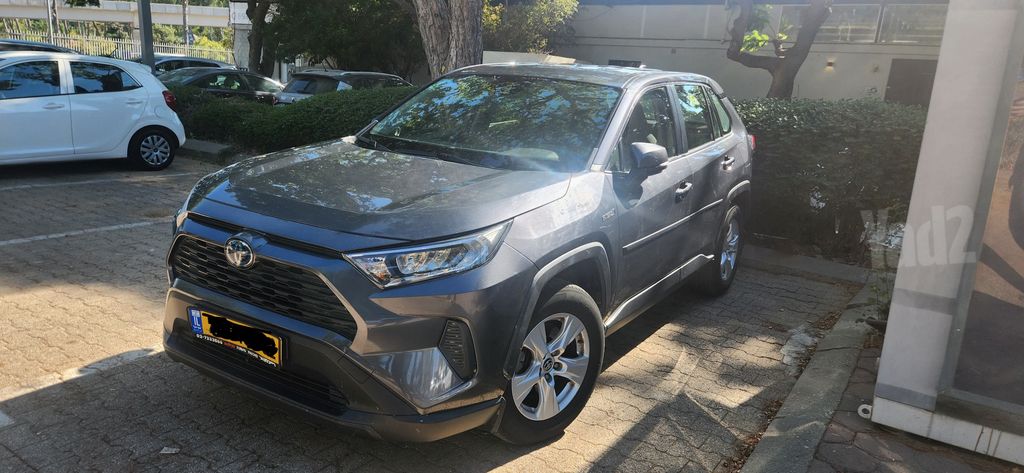 טויוטה RAV4