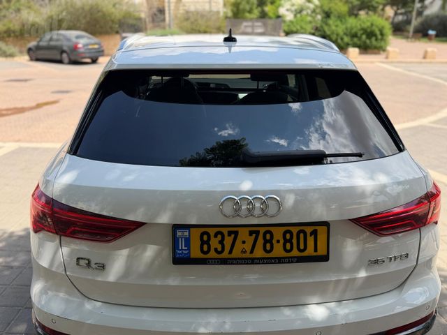 אאודי Q3