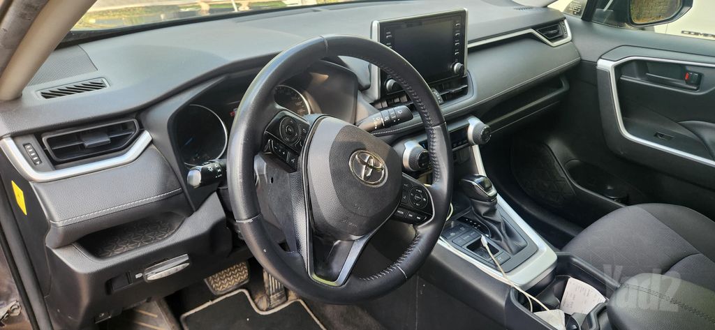 טויוטה RAV4