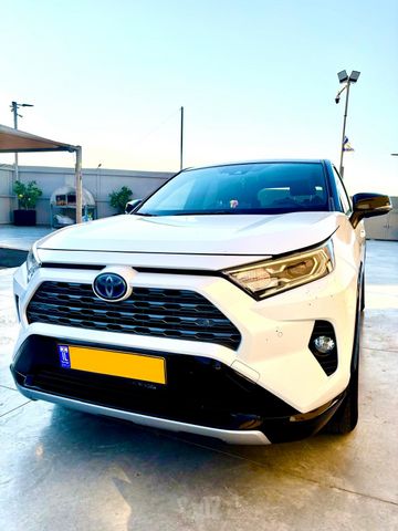טויוטה RAV4