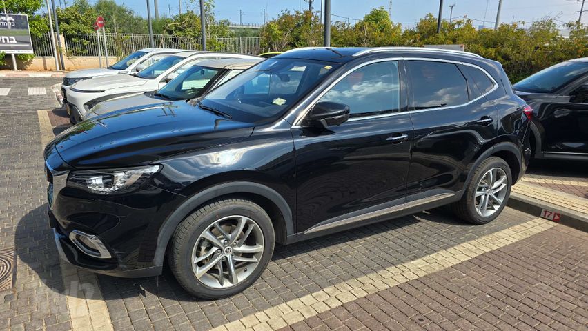 אם ג'י EHS PHEV