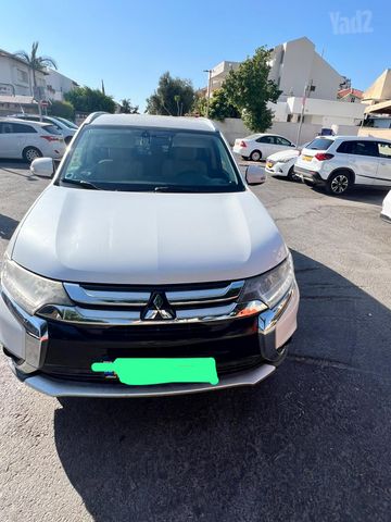 מיצובישי אאוטלנדר