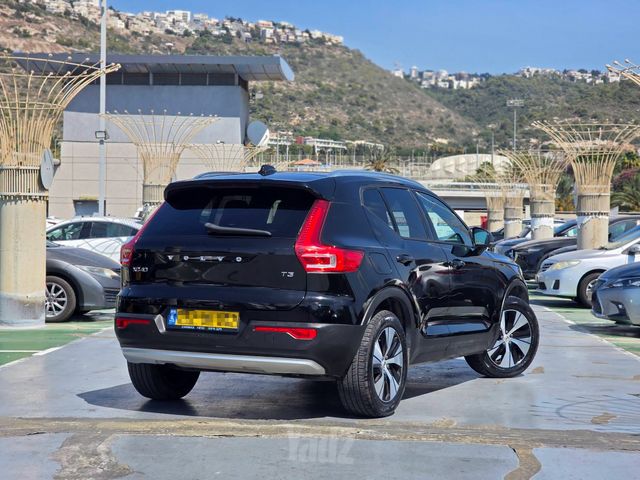 וולוו XC40