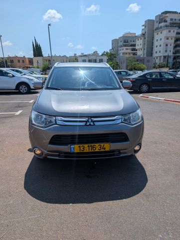 מודעת רכב מיצובישי אאוטלנדר