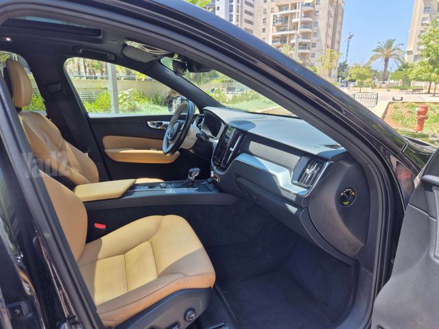 וולוו XC60