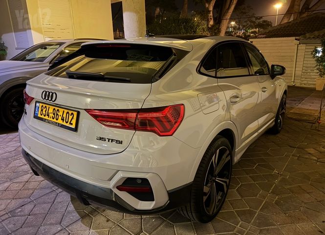 אאודי Q3