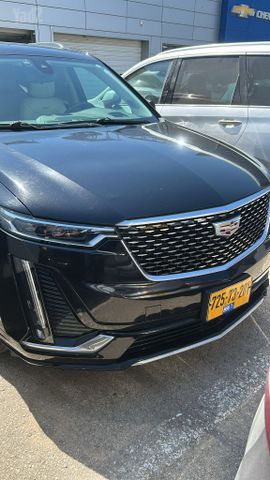 קאדילק XT6