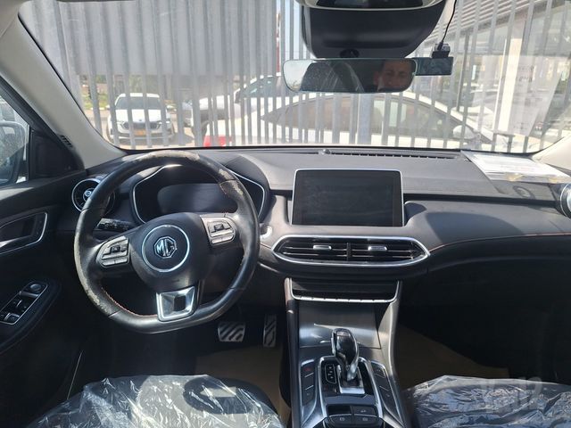 אם ג'י EHS PHEV
