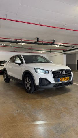אאודי Q2