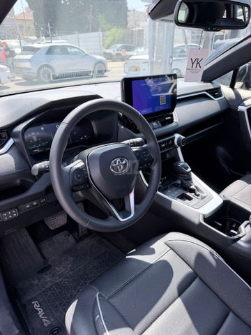 טויוטה RAV4