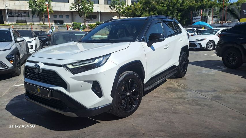 מודעת רכב טויוטה RAV4