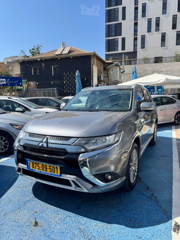 מיצובישי אאוטלנדר