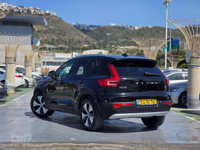 וולוו XC40
