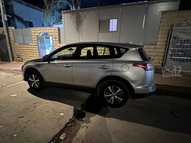 טויוטה RAV4