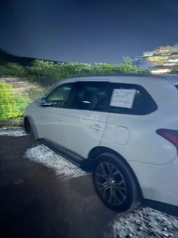 מיצובישי אאוטלנדר