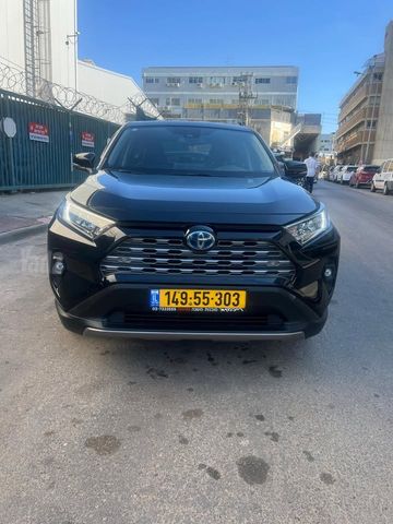 טויוטה RAV4