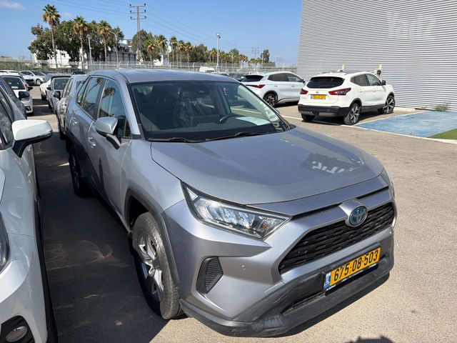 מודעת רכב טויוטה RAV4