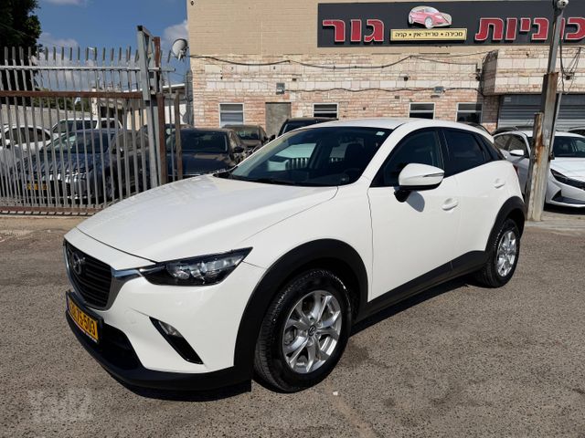מודעת רכב מאזדה CX-3