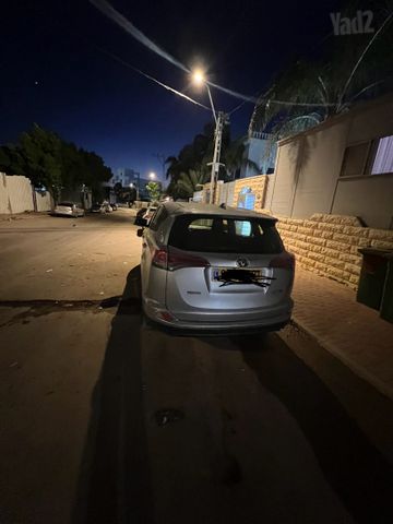מודעת רכב טויוטה RAV4