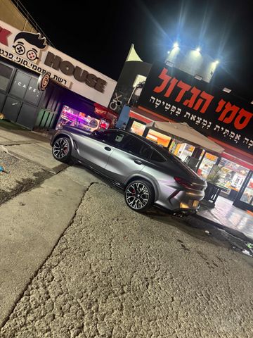 ב מ וו X6 M