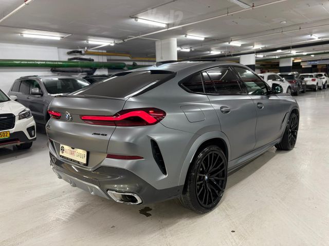 ב מ וו X6