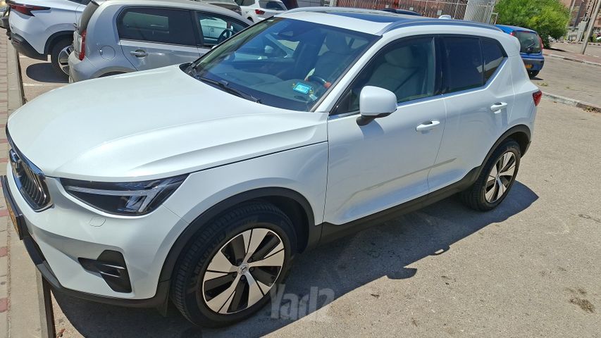 וולוו XC40