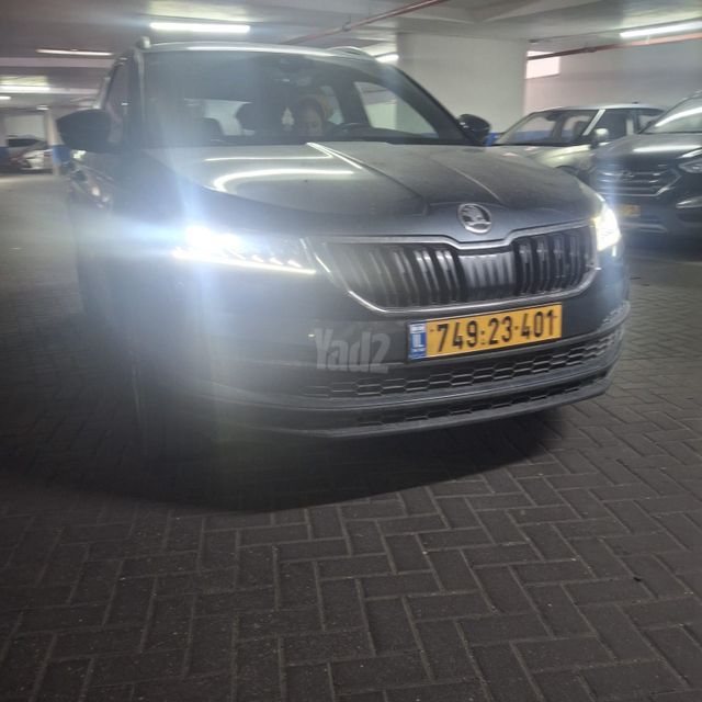 מודעת רכב סקודה קארוק