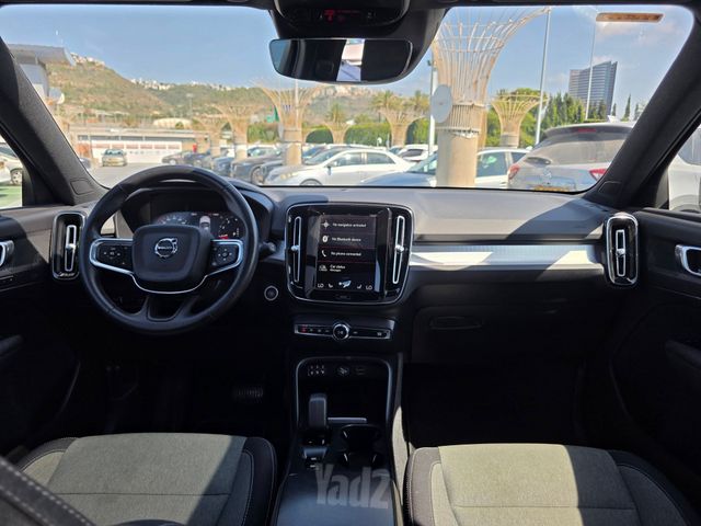 וולוו XC40