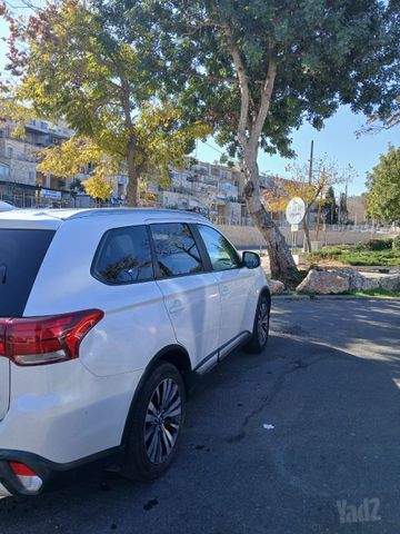 מודעת רכב מיצובישי אאוטלנדר