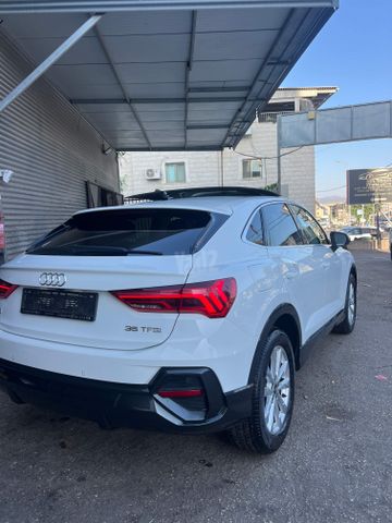 אאודי Q3