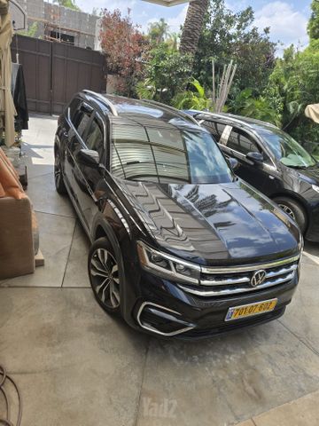 מודעת רכב פולקסווגן אטלס