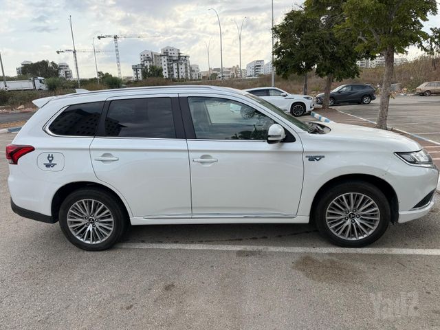 מודעת רכב מיצובישי אאוטלנדר