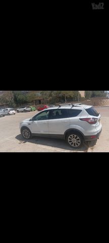 מודעת רכב פורד קוגה