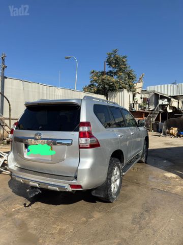 טויוטה לנד קרוזר