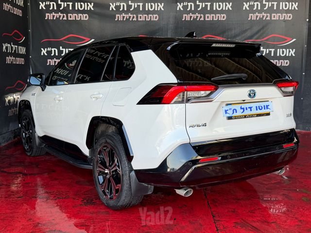 טויוטה RAV4