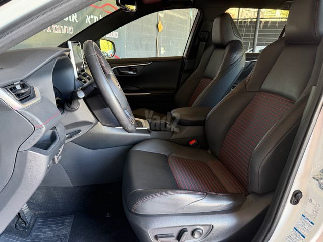טויוטה RAV4