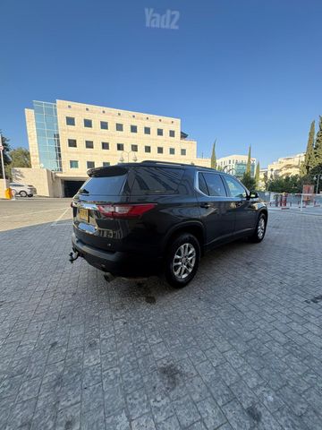 שברולט טראוורס