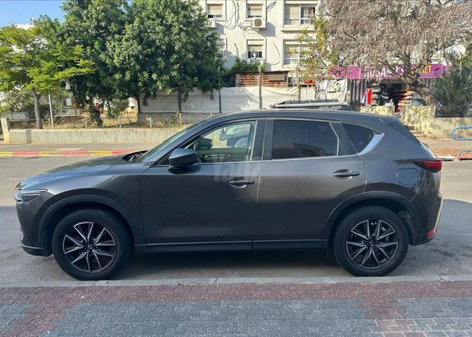 מודעת רכב מאזדה CX-5
