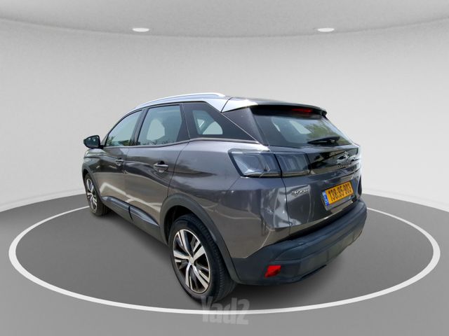 פיג'ו 3008