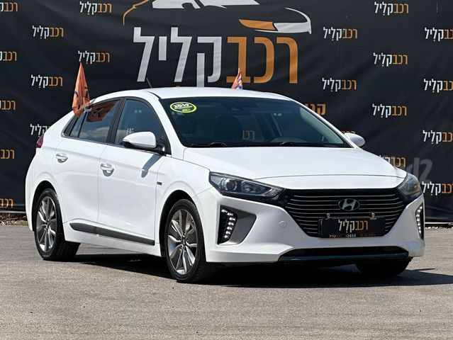 יונדאי איוניק