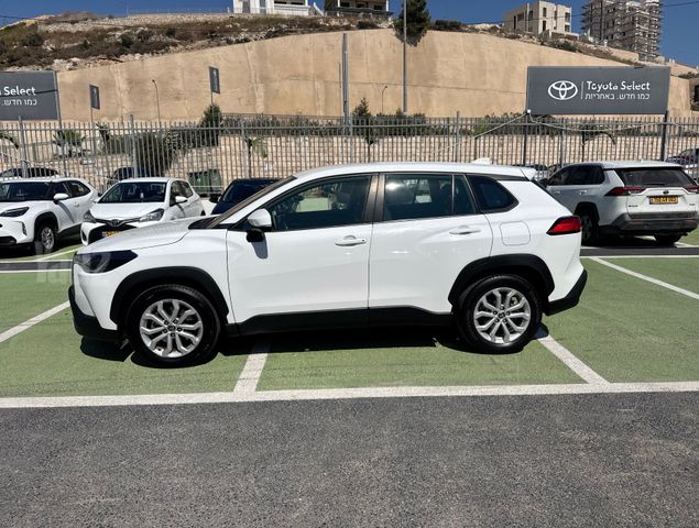 טויוטה קורולה קרוס