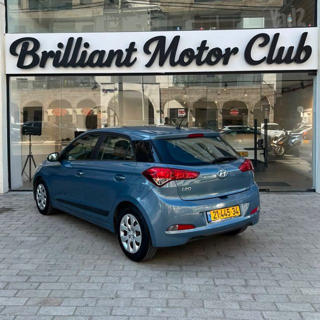 יונדאי i20