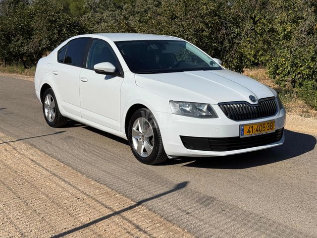 סקודה אוקטביה